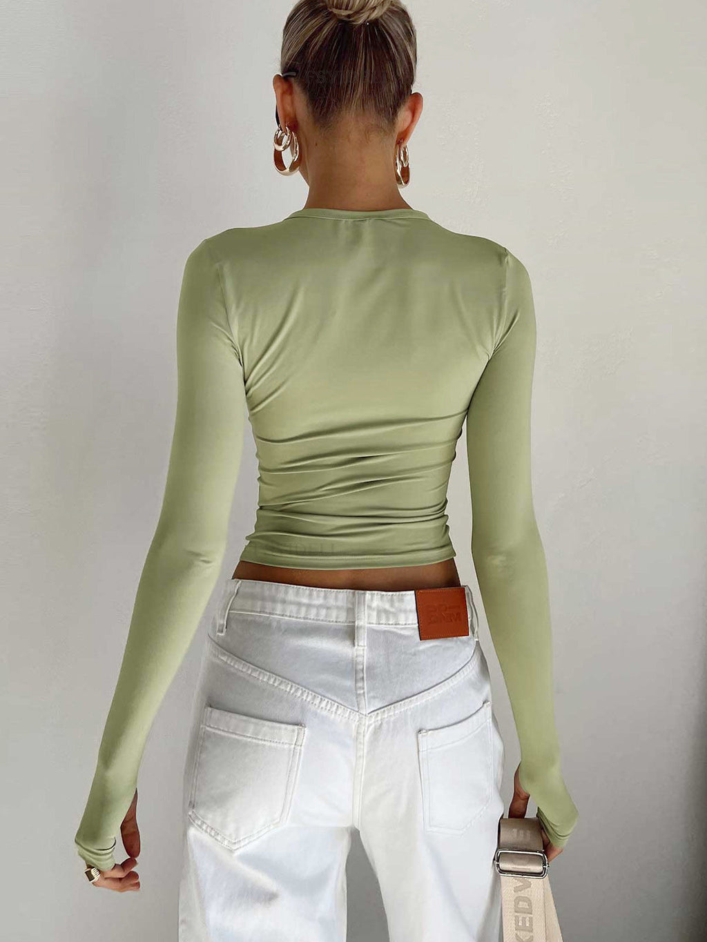 Long Sleeve Fitted Top – Crew Neck