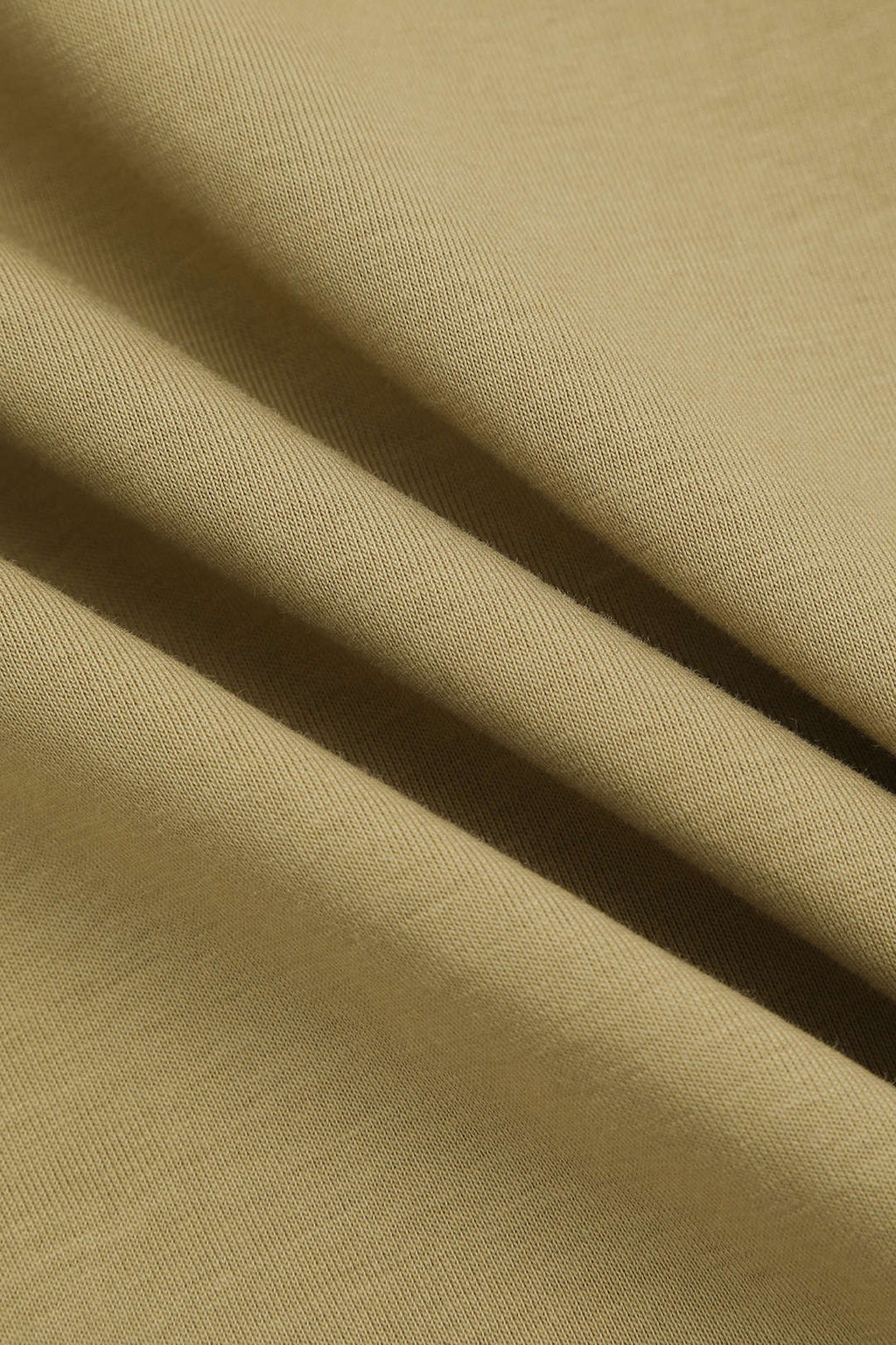 Sleeveless T-shirt
